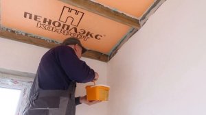 Как защитить потолок от конденсата и плесени