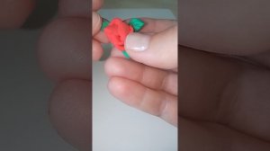 Розочки из воздушного пластилина.