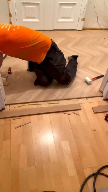 „Плавающий“ пол и паркет на клей,как оформить примык? смотреть онлайн