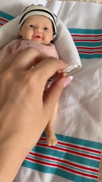 Полностью силиконовый реборн / мини реборн #baby #reborn #ре? смотреть онлайн