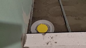 Заливка стяжки и установка маяков с уклонами в душево?