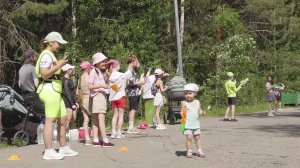 Дети «расстреляли» взрослых из водяных пистолетов