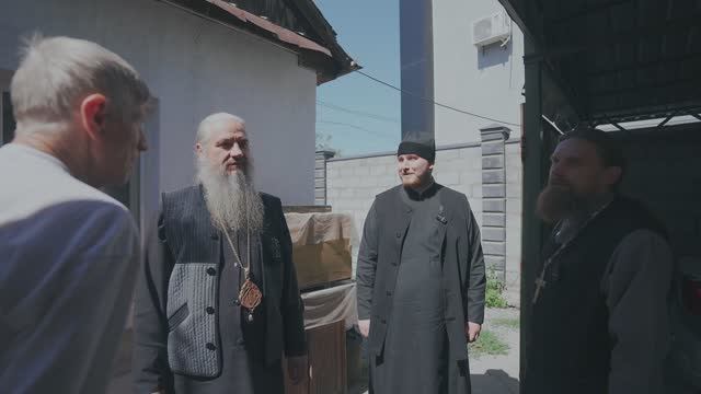 Поддержим деятельного батюшку Илью Мелякова в его усердных трудах на благо Церкви