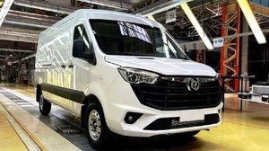 «Соллерс» начала выпуск первого в РФ фургона с «автоматом»