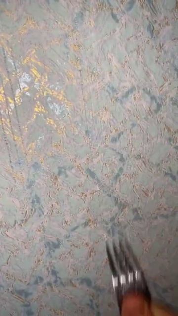 Лайфхак как отодрать старые обои , берите на заметку . ? смотреть онлайн