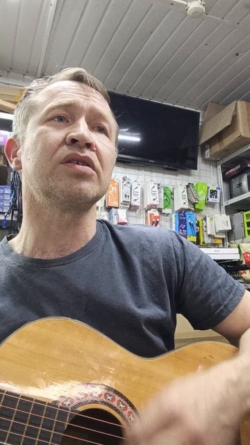 Иван Зайцев – Шепотом (Лазарев) автор  песни «Все испортил сам» https://band.link/isportil_sam