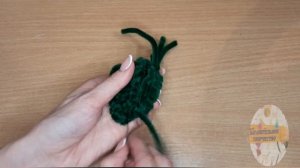 Символ 2025 года - змейка из синельной проволоки