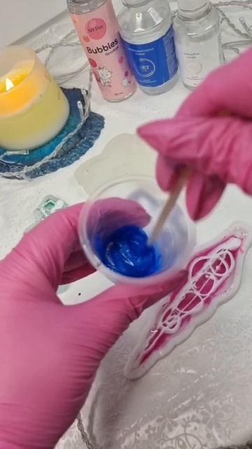 Новогодние игрушки из эпоксидной смолы - это всегда ин смотреть онлайн