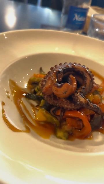 Перекус во время шоппинга должен быть приятным смотреть онлайн