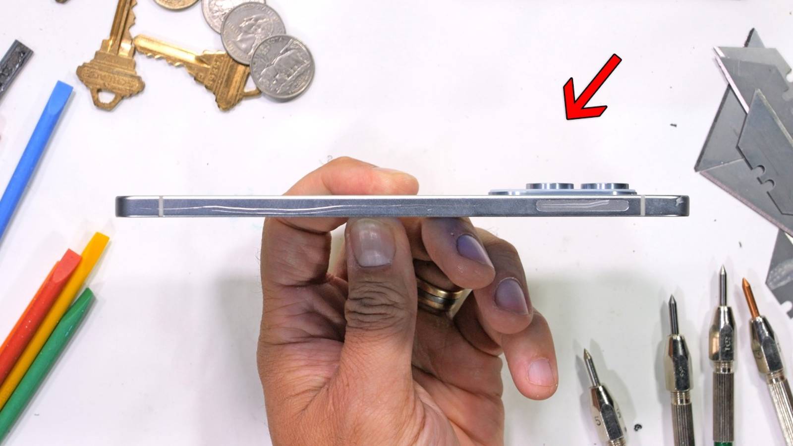 "Самый тонкий Samsung": Что может пойти не так?! | JerryRigEverything