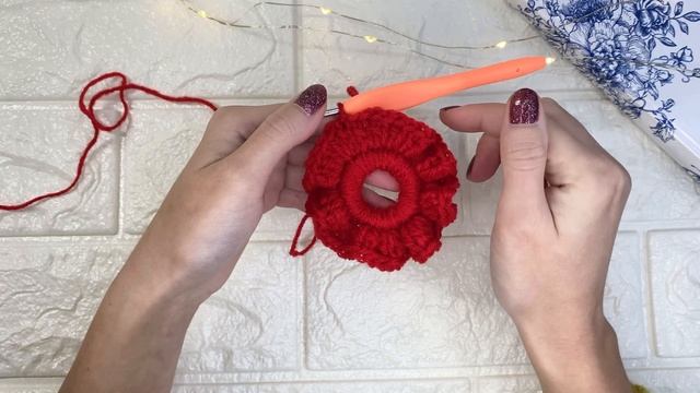 Объемная резинка для волос крючком | Резинка своими ру смотреть онлайн