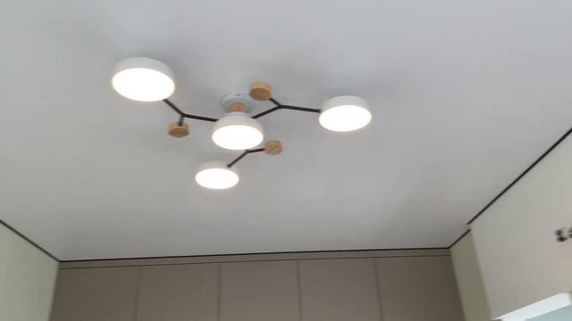 Чёрная вставка(заглушка) на натяжном потолке смотреть онлайн