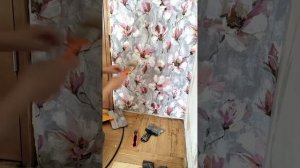 Клею обои из двух кусков