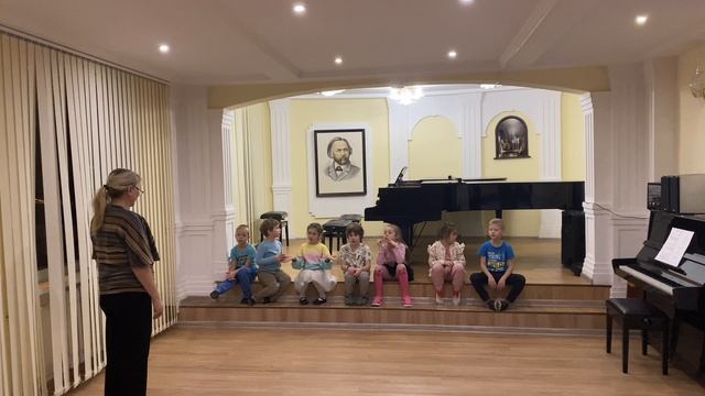 Открытый урок в группе музыкально-эстетического развития "Колокольчик" смотреть онлайн