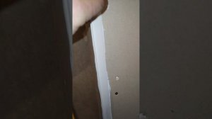 Монтаж пластиковых уголков для обоев 1