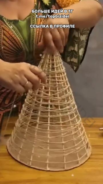 Настольные ёлки из картона, нитки и деревянных палоче? смотреть онлайн