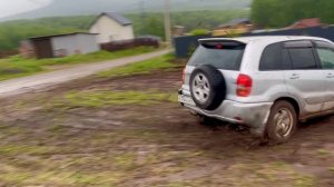 Rav 4 в грязи