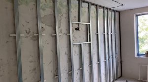Обшивка стены, гипс 12.5 мм в два слоя. Звукоизоляция от ?