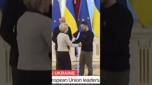 В Киеве у американца Криса Уолтерса упал балкон вместе с ним !!!