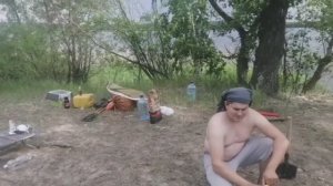 Едем на пикник с другом.