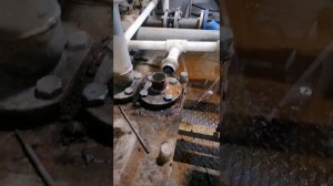 Заменили сгнивший отвод на полипропиленовую трубу