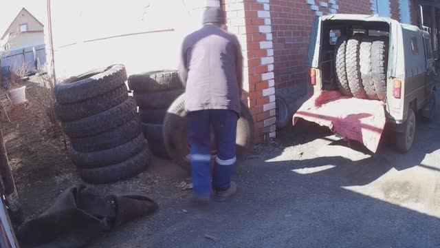 Транспортировка колес ГАЗ на ЛУАЗе