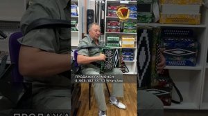 Мужчина исполнил красивую песню для любимой под гармонь #гармонь #купитьгармонь #гармошка