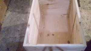 Будка для собаки с открывающейся крышей