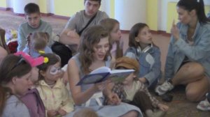 Елизавета Арзамасова читает отрывки из своей книги «Костик из Солнечного переулка», часть 2.