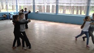 В загородных лагерях началась первая смена