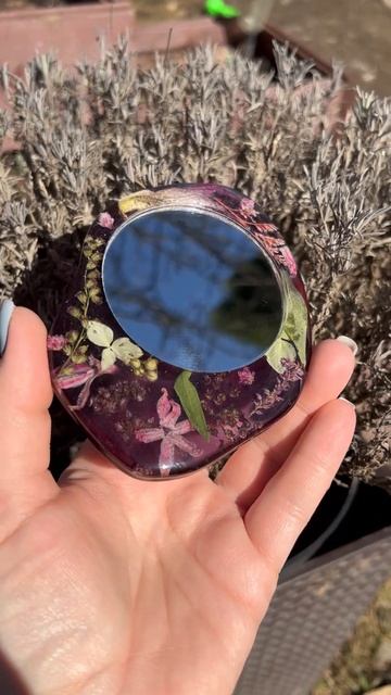 Зеркало из эпоксидной смолы с цветами внутри |ручная р смотреть онлайн