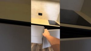 Обзор небольшой кухни с фасадами из МДФ AGT