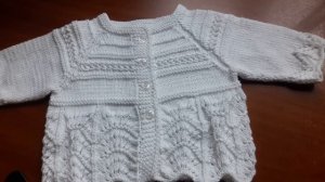 Кофточка для новорожденного ребенка от 0 до 3 месяцев.