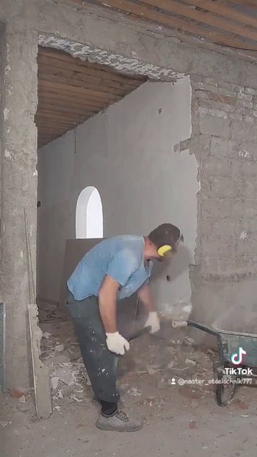 #сашасделаетсрочноремонт #лабинск #демонтаж #штукатур смотреть онлайн