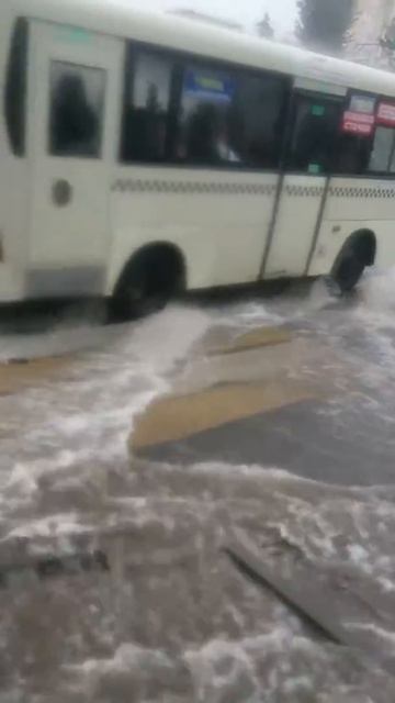 Водопад в Ростове на Дону смотреть онлайн