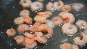 Кармашки из хлеба с креветками