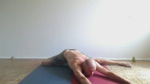 Йога. Поперечный шпагат из кошки. Урок 3.