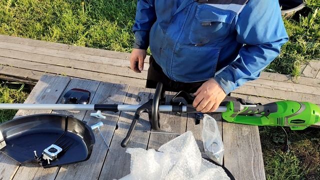 Обзор электрического триммера Greenworks 1301807