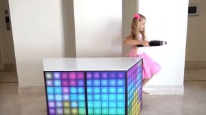 Рома и Диана Рома и Диана учатся идти на компромисс и делают мэшап DJ Roma Firefighter Doll