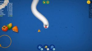 Червяк всё ест!!