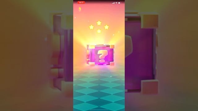 Открываем сундуки и ящики в Clash Royale на максимальном ак?