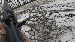 Боец ВС РФ автоматной очередью сбил атаковавший его дрон