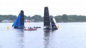 Ярославцы увидели авиашоу и парусную регату