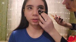 АСМР/ASMR сестрёнка делает макияж 💄 💅👽🤟