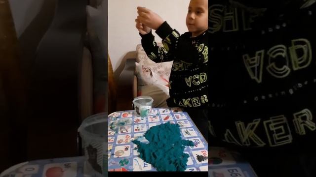 Обзор на песок. Как сторить вулкан, самолет, танк, пицц? смотреть онлайн