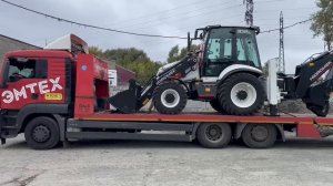 Экскаватор-погрузчик