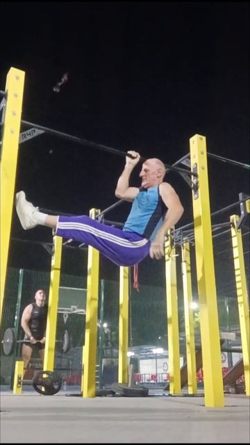 Выход силой в 62 года и уголок! 19.10.23 г. смотреть онлайн