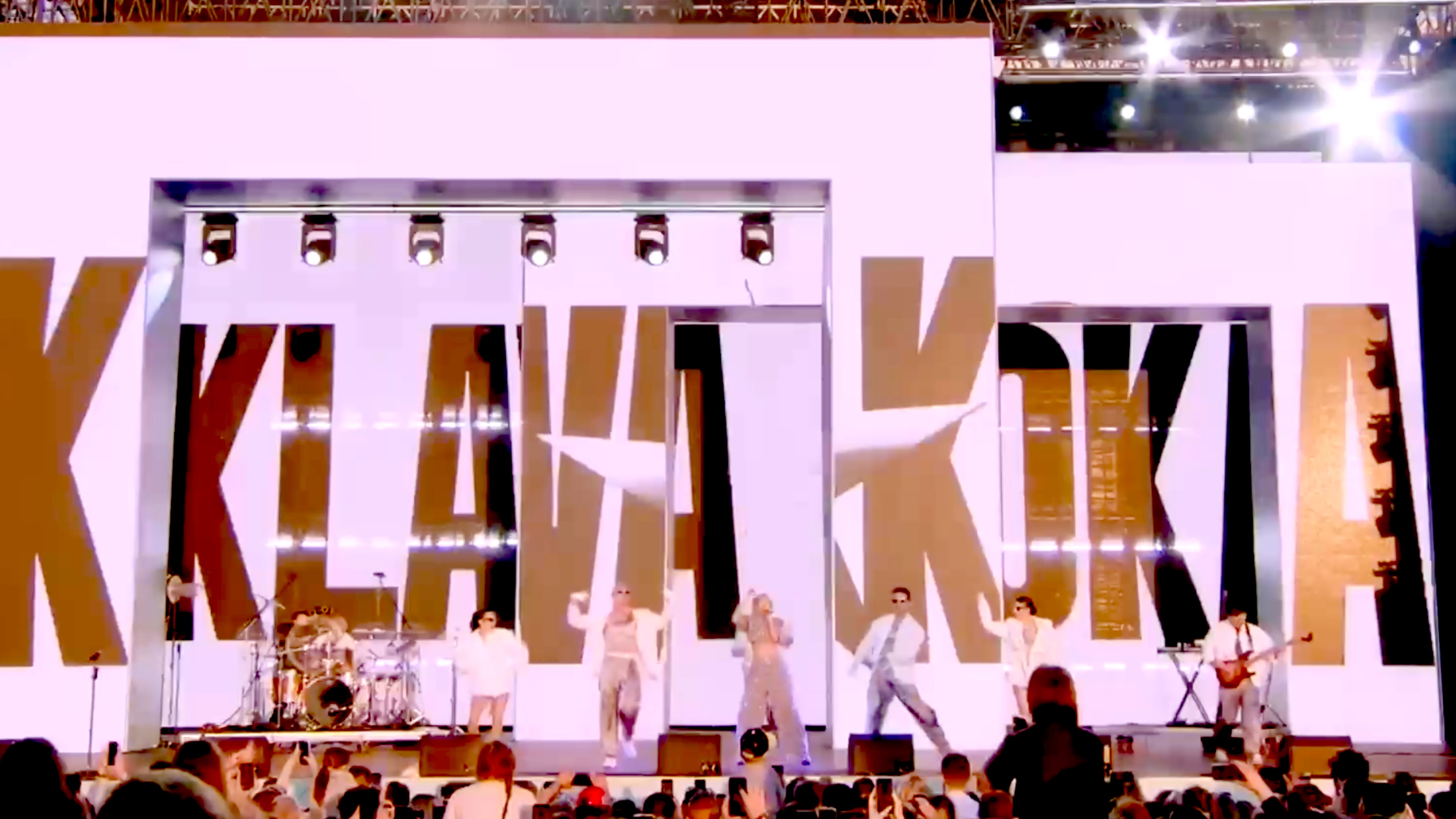 2025-06-01 Klava Koka (Клава Кока) LIVE. ВДНХ Фестиваль Движения Первых