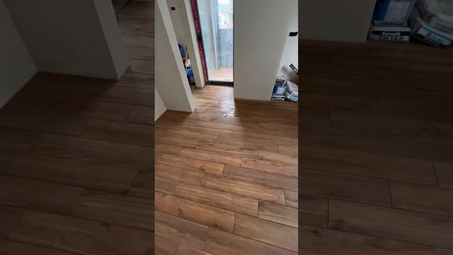 Укладка на пол керамогранита 90x15 #batumi #home #tiler #design смотреть онлайн