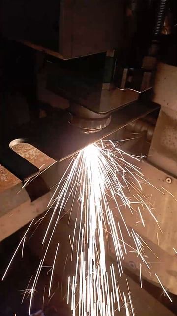 Лазерная резка уголка смотреть онлайн